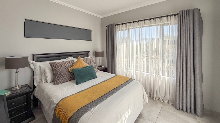 3 Bedroom Property for Sale in Everglades Estate North West